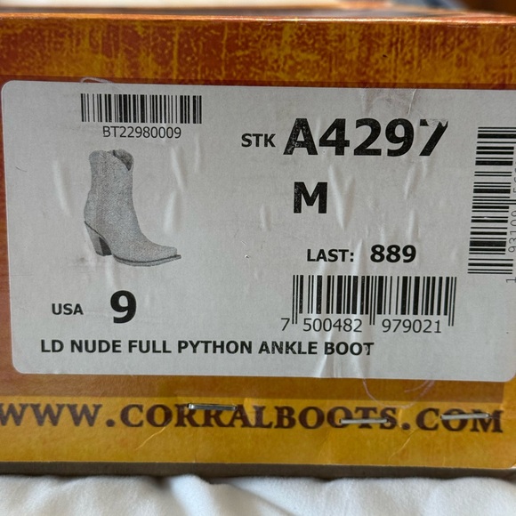 Corral Nude and Gold Fleck Full Python Western Boots - Picture 5 of 5